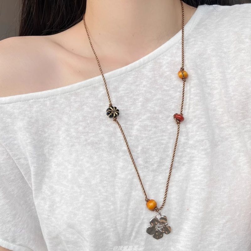 Floral Cord Pendant Necklace Gemstone Faux