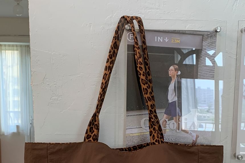 Print Bag Panel Tote Leopard
