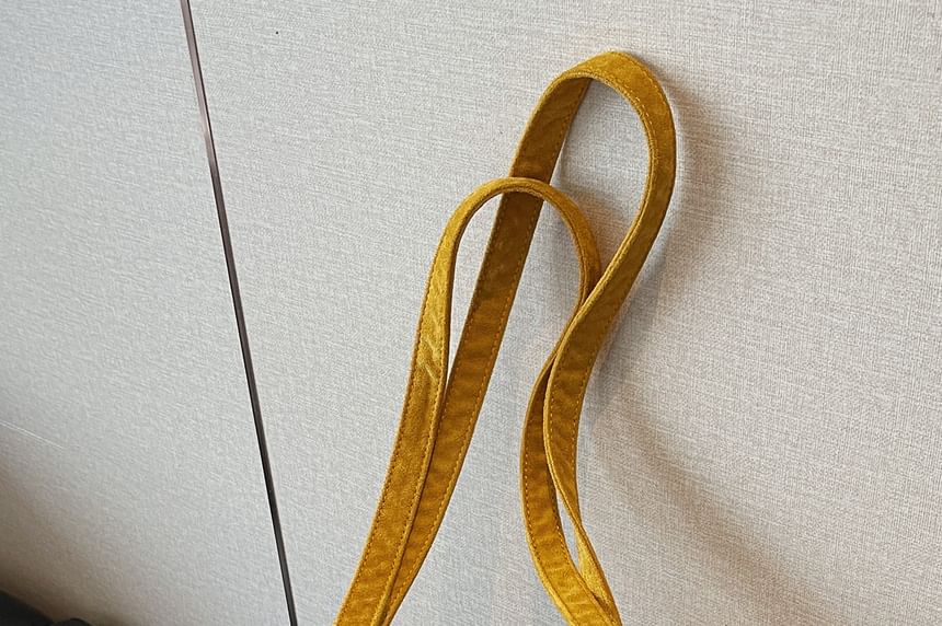 Plain Faux Drawstring Suede Tote Bag