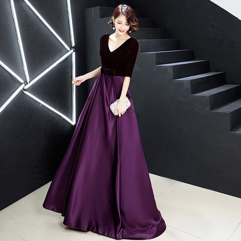 Velvet Short-Sleeve A-Line Gown Plain Evening V-Neck
