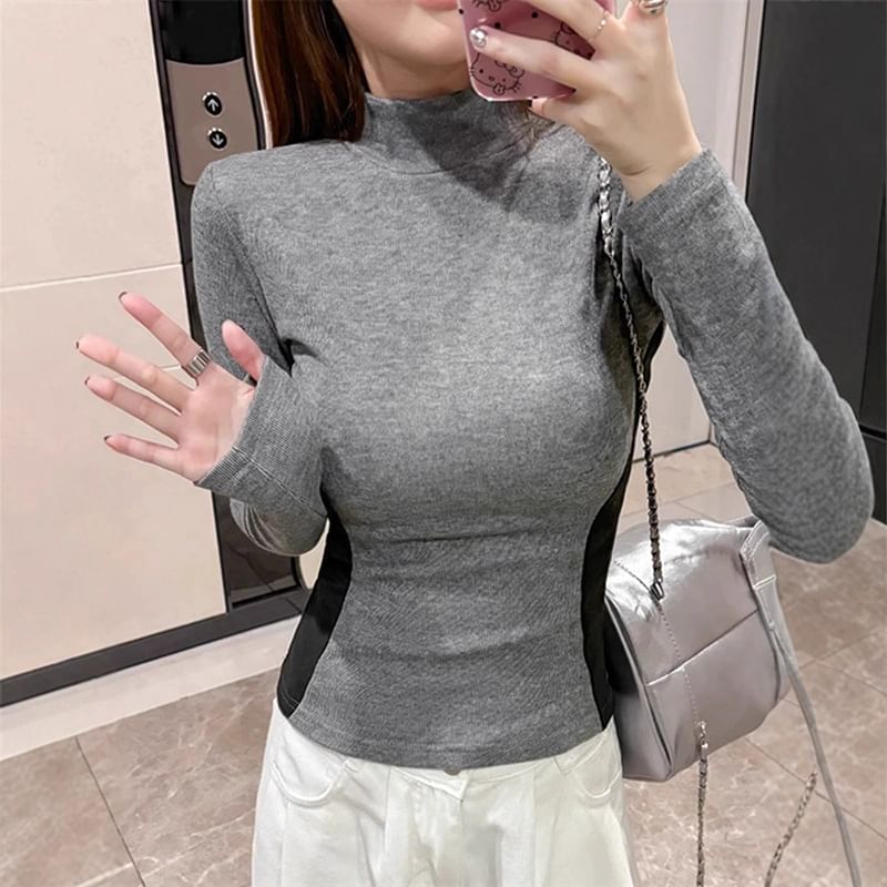 Two-Tone Mock Neck Long-Sleeved T-Shirt