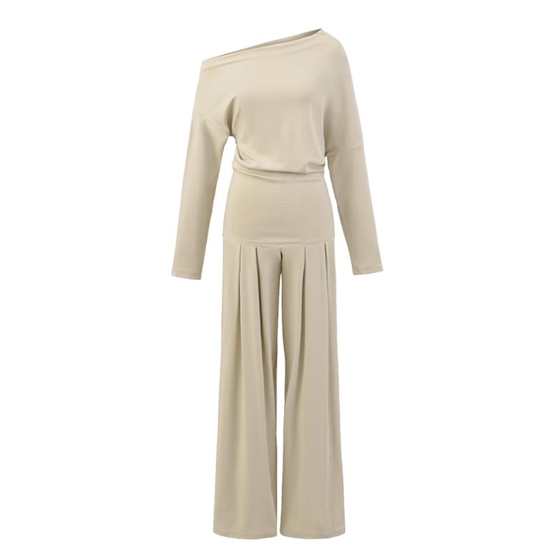 Off-Shoulder Asymmetric Neck Long-Sleeved Tee