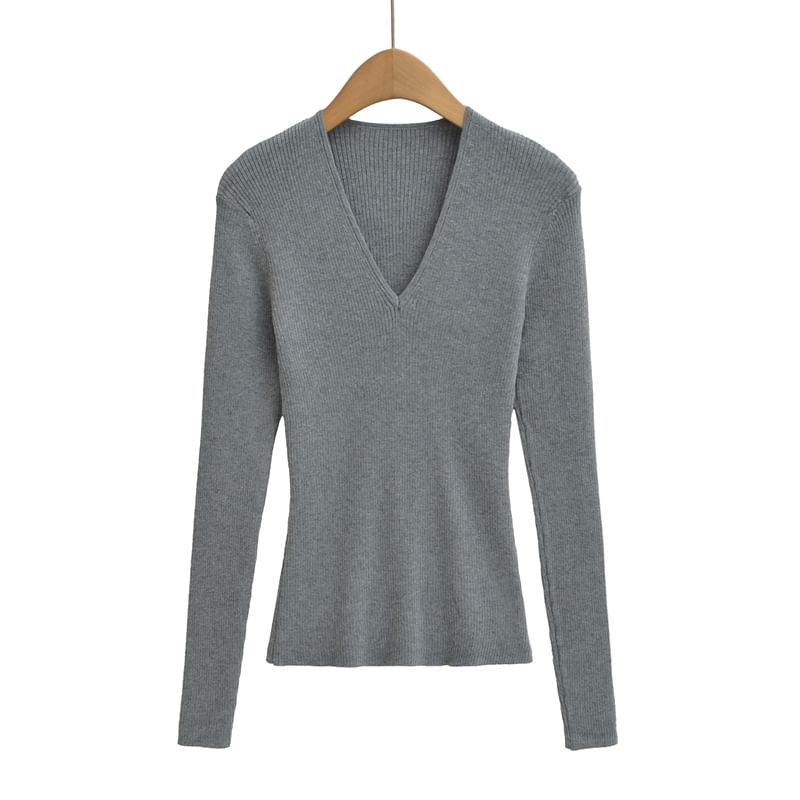 Knit V-Neck Long-Sleeved Top