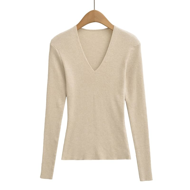 Knit V-Neck Long-Sleeved Top