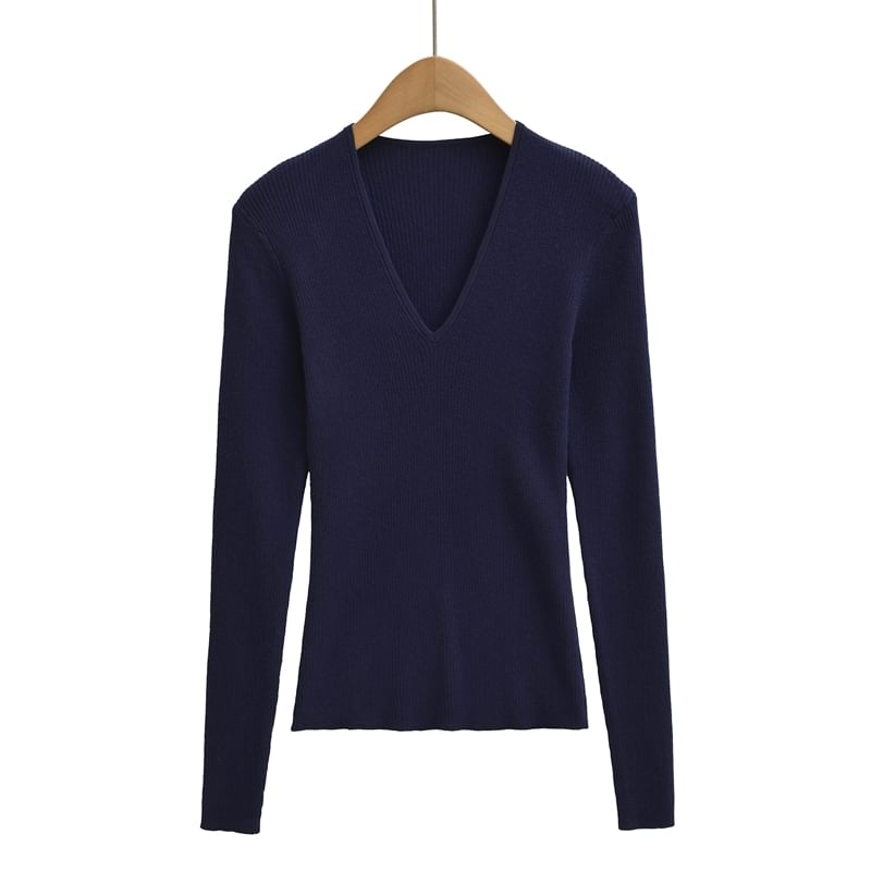 Knit V-Neck Long-Sleeved Top