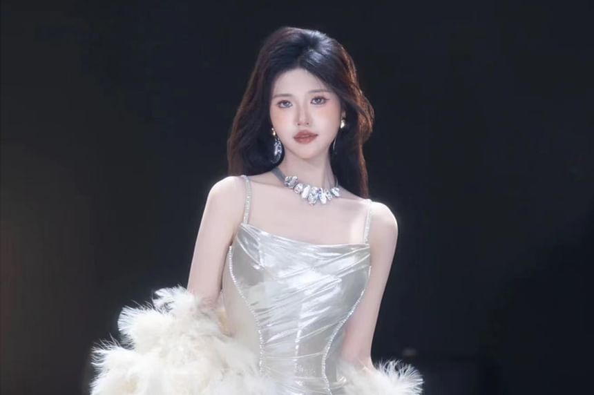 Set A-Line Spaghetti Metallic Gown Strap Plain / Shawl Evening Fluffy Ruched