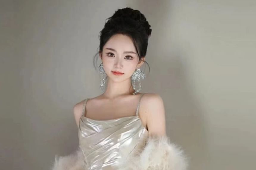 Spaghetti Strap Plain Metallic Ruched A-Line Evening Gown / Fluffy Shawl / Set