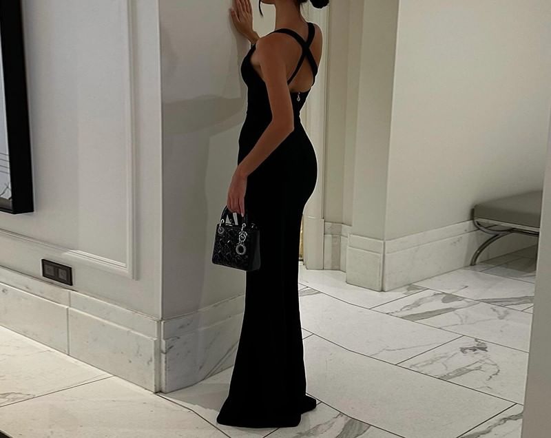 Neck Halter Plain Evening Gown Mermaid Cutout