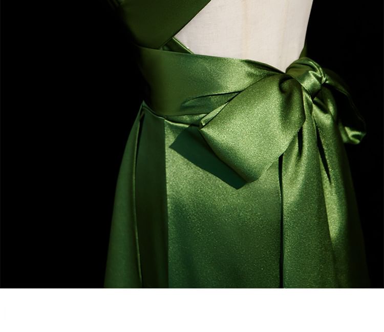 Sleeveless Evening Halter Plain A-Line Slit Gown