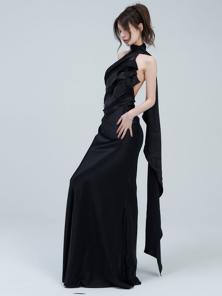 Plain Sheath Evening Back Halter Gown Open