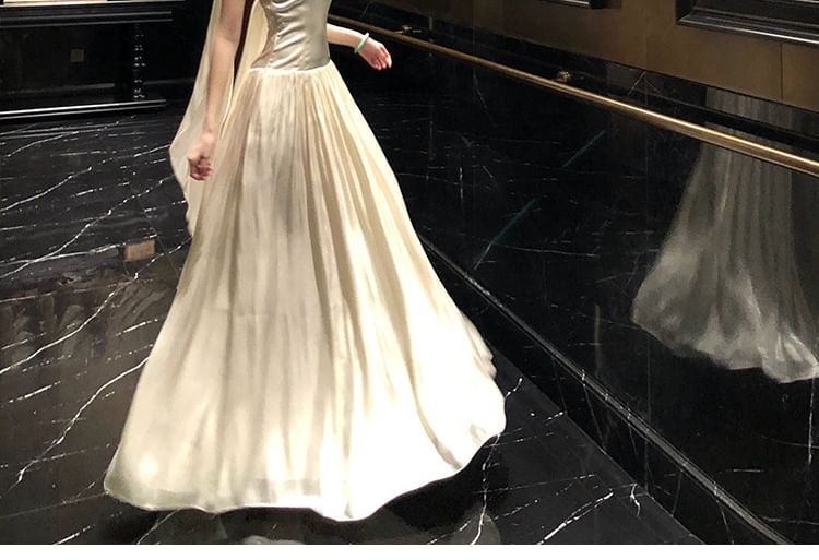 A-Line Plain Gown Halter Open Neck Evening Back