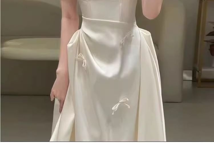 Accent Ruched Off-Shoulder Plain Gown Satin A-Line Bow Wedding