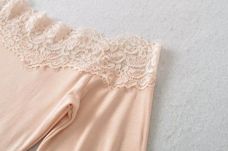 Lace-Trim Off-Shoulder Plain 3/4-Sleeved Crop Tee