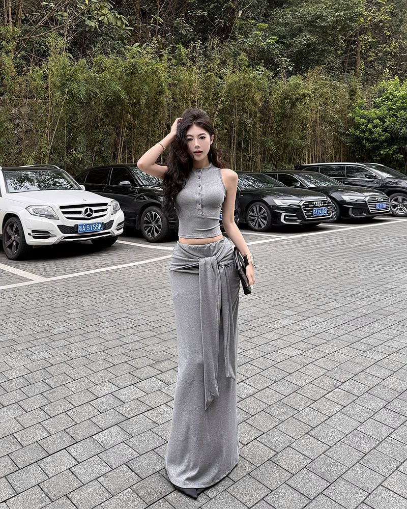 Mock Neck Half Button Crop Tank & Mermaid Skirt