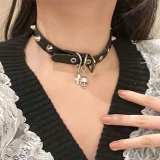 Leather Studded Choker Faux