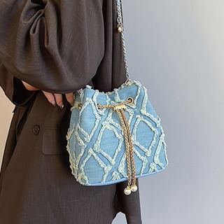 Frayed Bucket Bag Strap Chain Drawstring