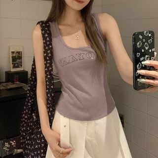 Scoop Neck Lettering Top Tank Fit Slim