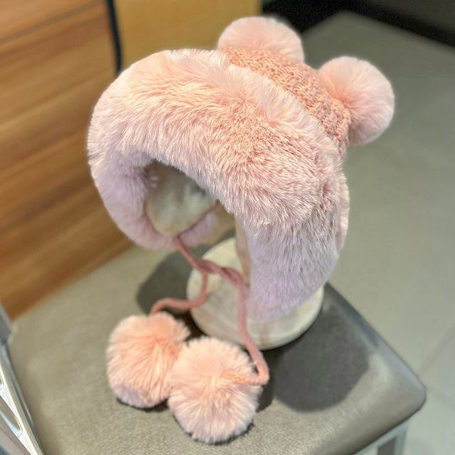 Pom Beanie Panel Fluffy