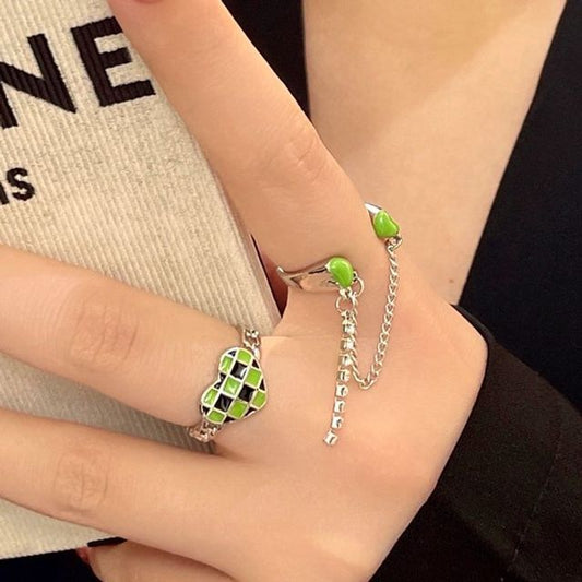 Checker Open Chained Heart Double Ring