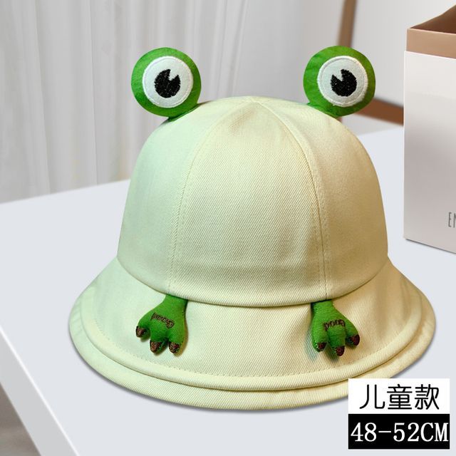 Frog Bucket Hat Detail