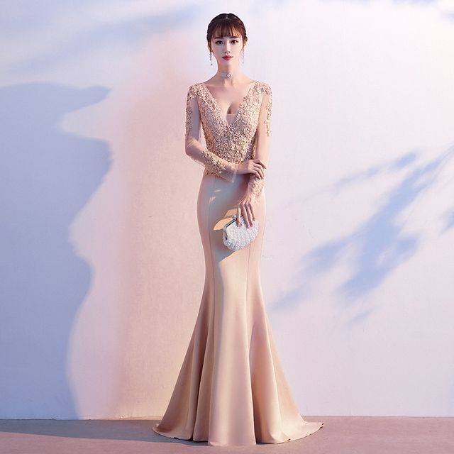 Evening Mermaid V-Neck Lace Gown Long-Sleeve