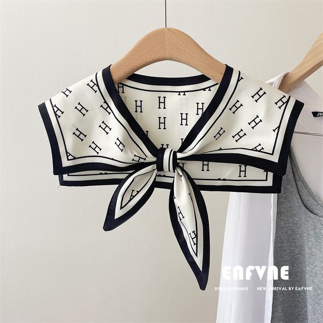 Decorative Print Collar