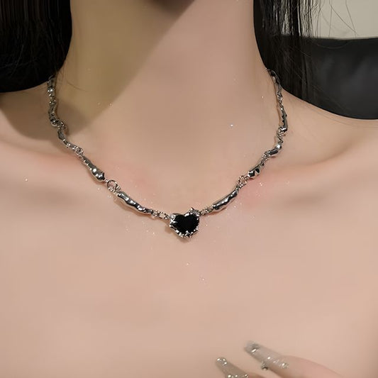 Pendant Alloy Heart Choker