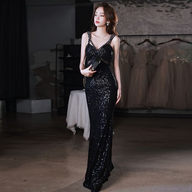 Gown Evening Sleeveless V-Neck Sequined Mermaid