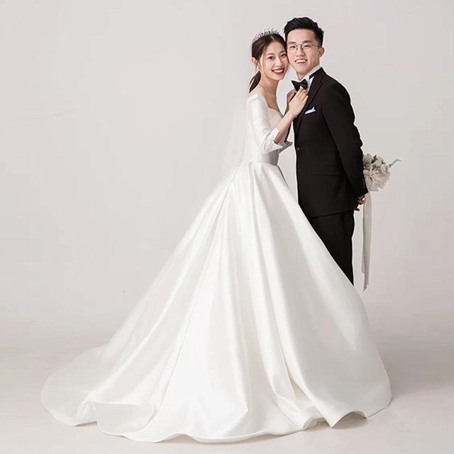 Wedding 3/4-Sleeve Pleated A-Line Gown Square Neck Plain