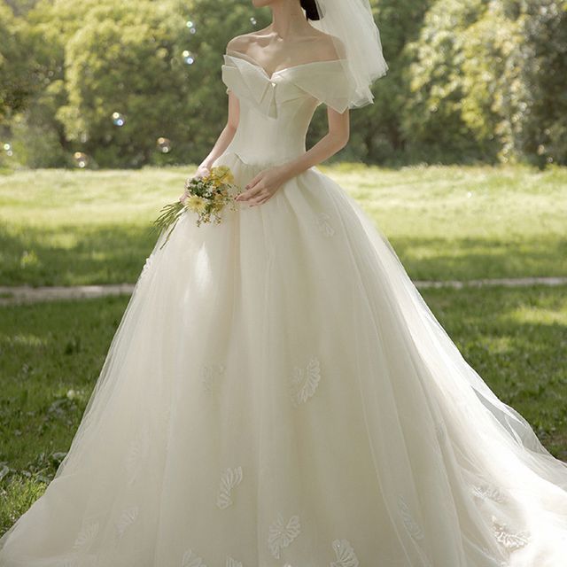 Off-Shoulder Ball Plain Wedding Gown