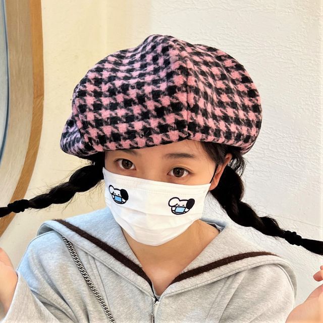 Beret Houndstooth Panel