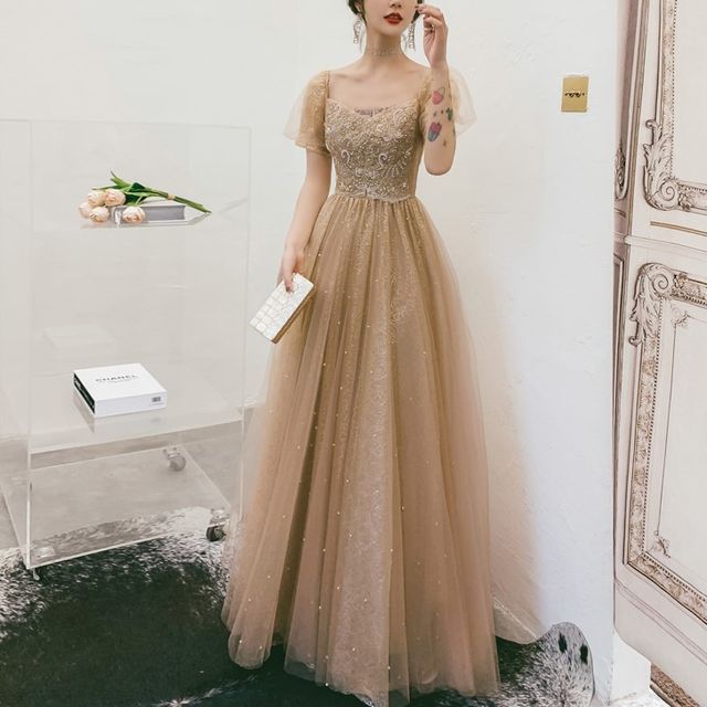 Short-Sleeve Cocktail Flower Dress / Accent Evening A-Line Gown