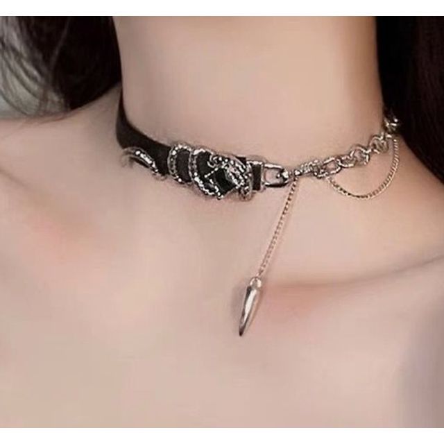 Choker Faux / Chained Leather Bracelet