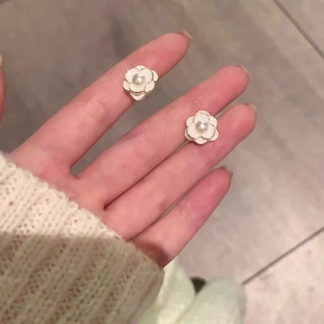 Alloy Earring Flower Faux Pearl