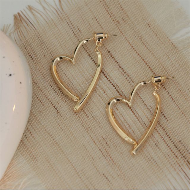Alloy Through Earring Heart