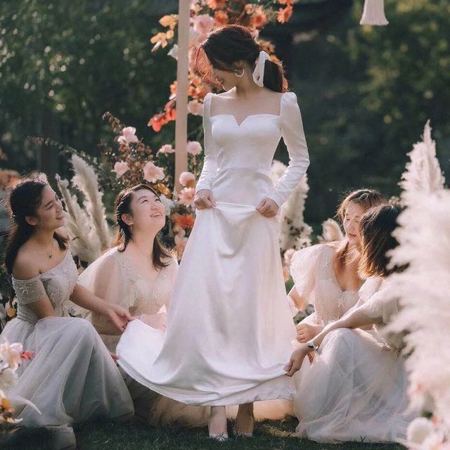 Wedding Long-Sleeve Plain A-Line Square Neck Gown