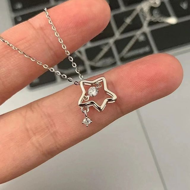 Alloy Pendant Choker Star