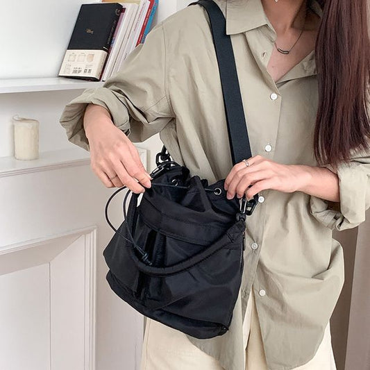 Multi-Pocket Drawstring Nylon Bag Bucket