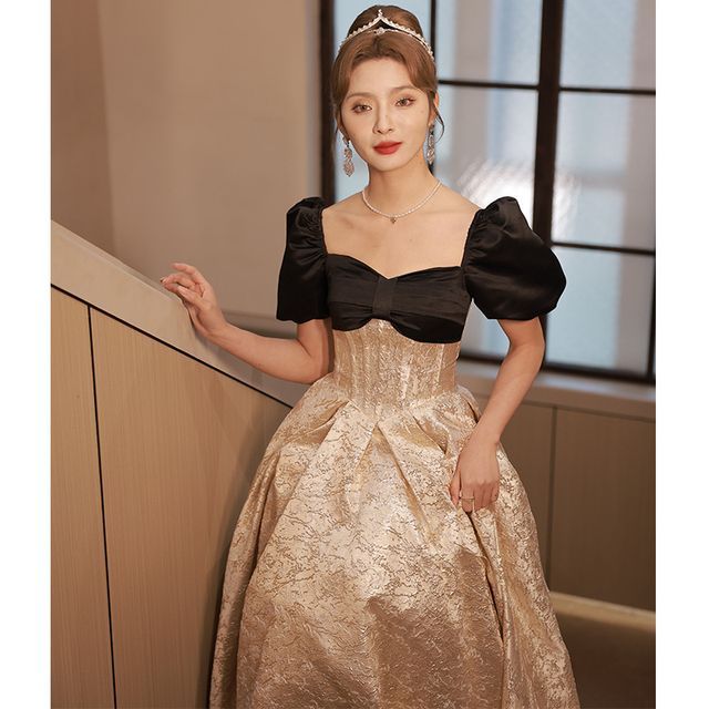 Evening Square Waist Neck Short-Sleeve Gown Corset