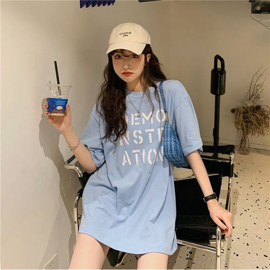 Short-Sleeve Round Neck Lettering Tee