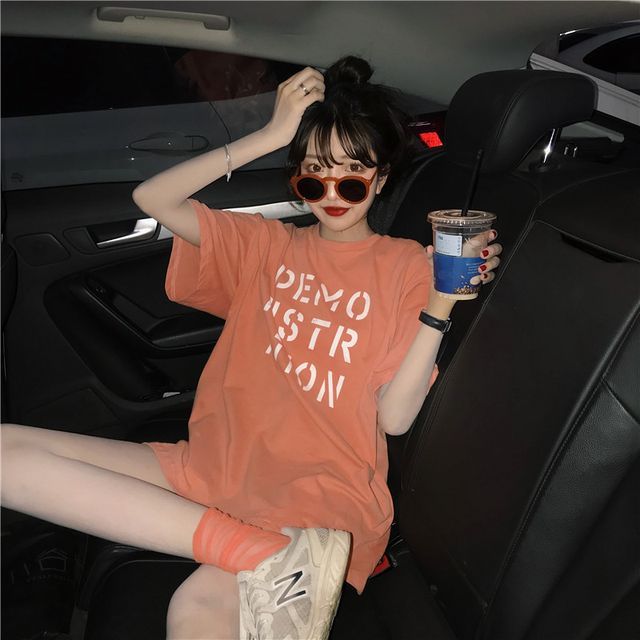 Short-Sleeve Round Neck Lettering Tee