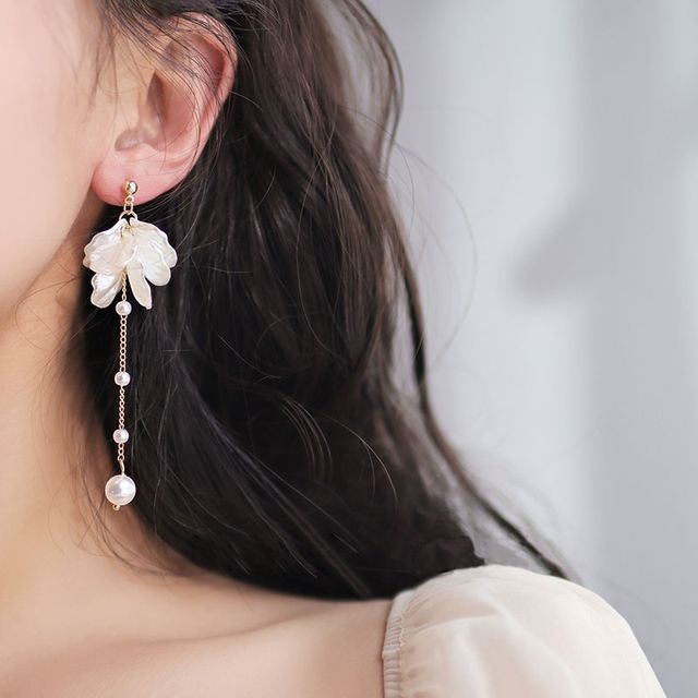 Drop / Petal Earring Clip Pearl Faux On