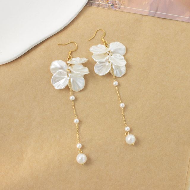 Drop / Petal Earring Clip Pearl Faux On