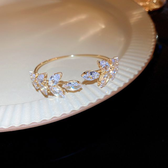 Leaf Alloy Open Rhinestone Bangle