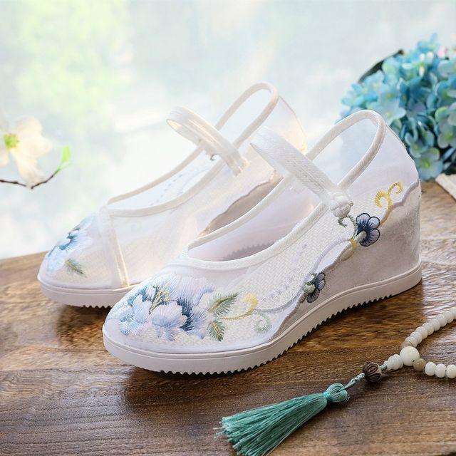 Embroidered Mary Pointed Jane Wedge Shoes