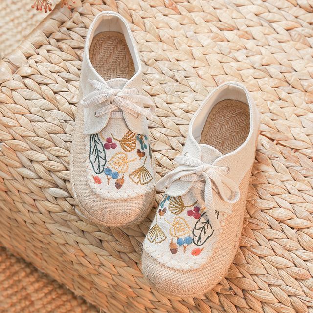 Leaf Embroidered Slip-Ons Lace-Up