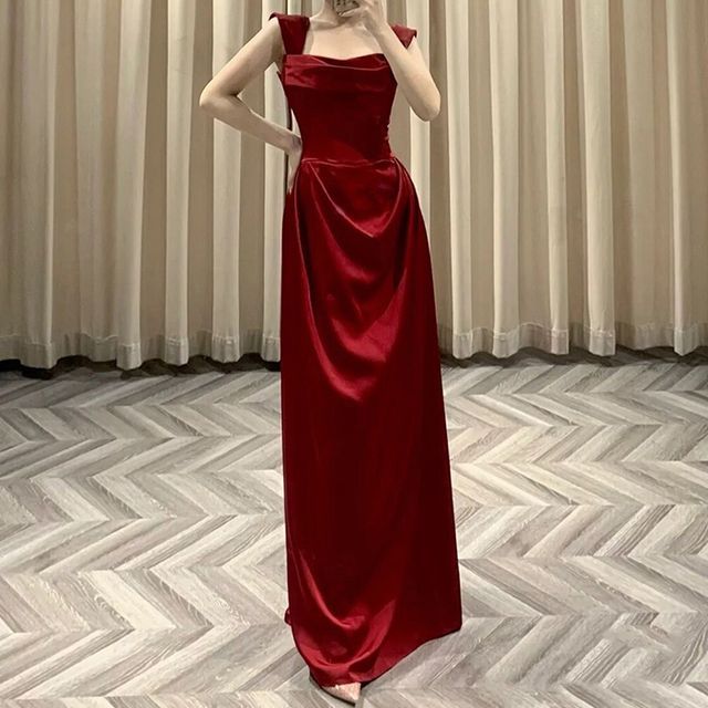 Satin A-Line Sleeveless Neck Plain Ruched Square Evening Gown