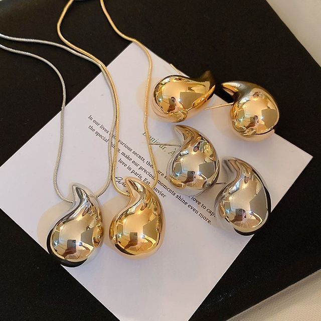 Waterdrop Ear Necklace Stud /