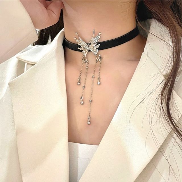 Faux Fringed Butterfly Leather Choker Rhinestone