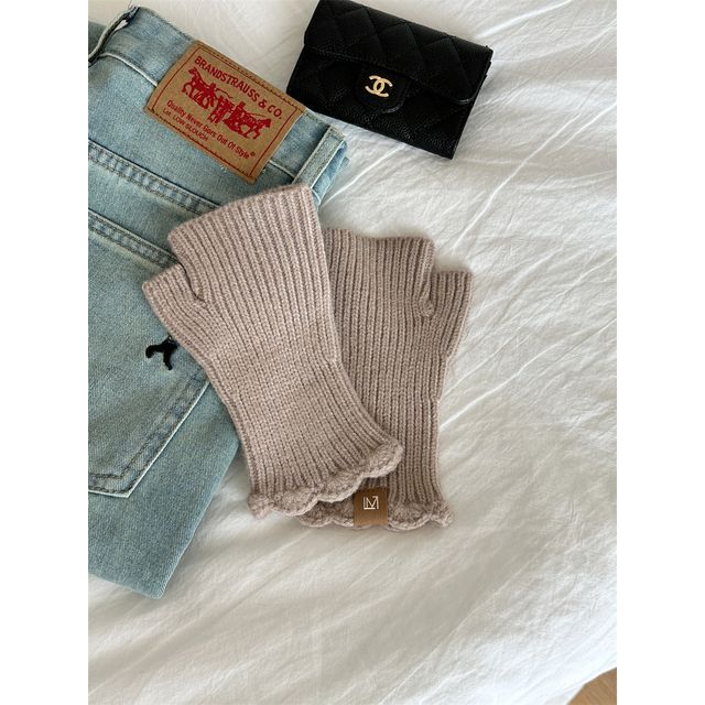 Gloves Fingerless Knit Applique Lettering